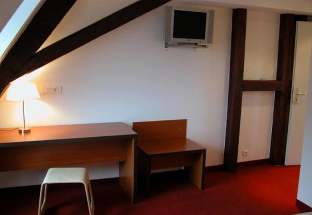 Hotel Restaurant Notre Dame Агно Экстерьер фото